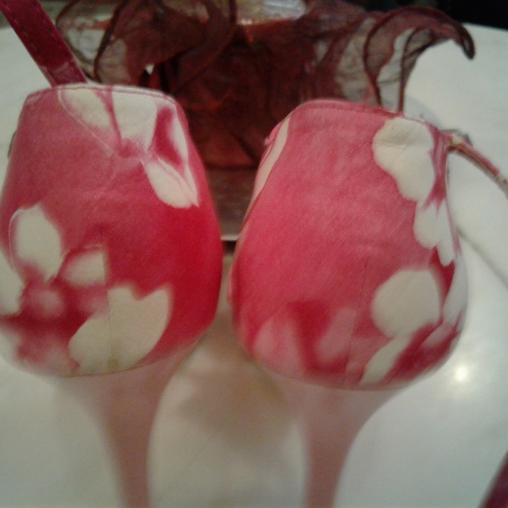 Pink Rose Platform Heels - Picture 5 of 8